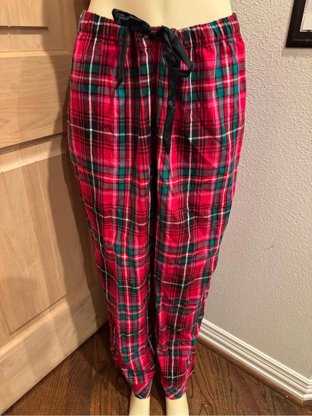 Victoria’s Secret tartan Red Green Plaid Pajama Set Holiday Sleepwear Sz XL